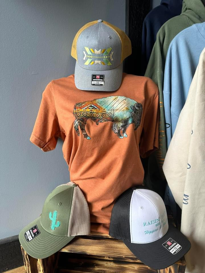 hat, t-shirt display